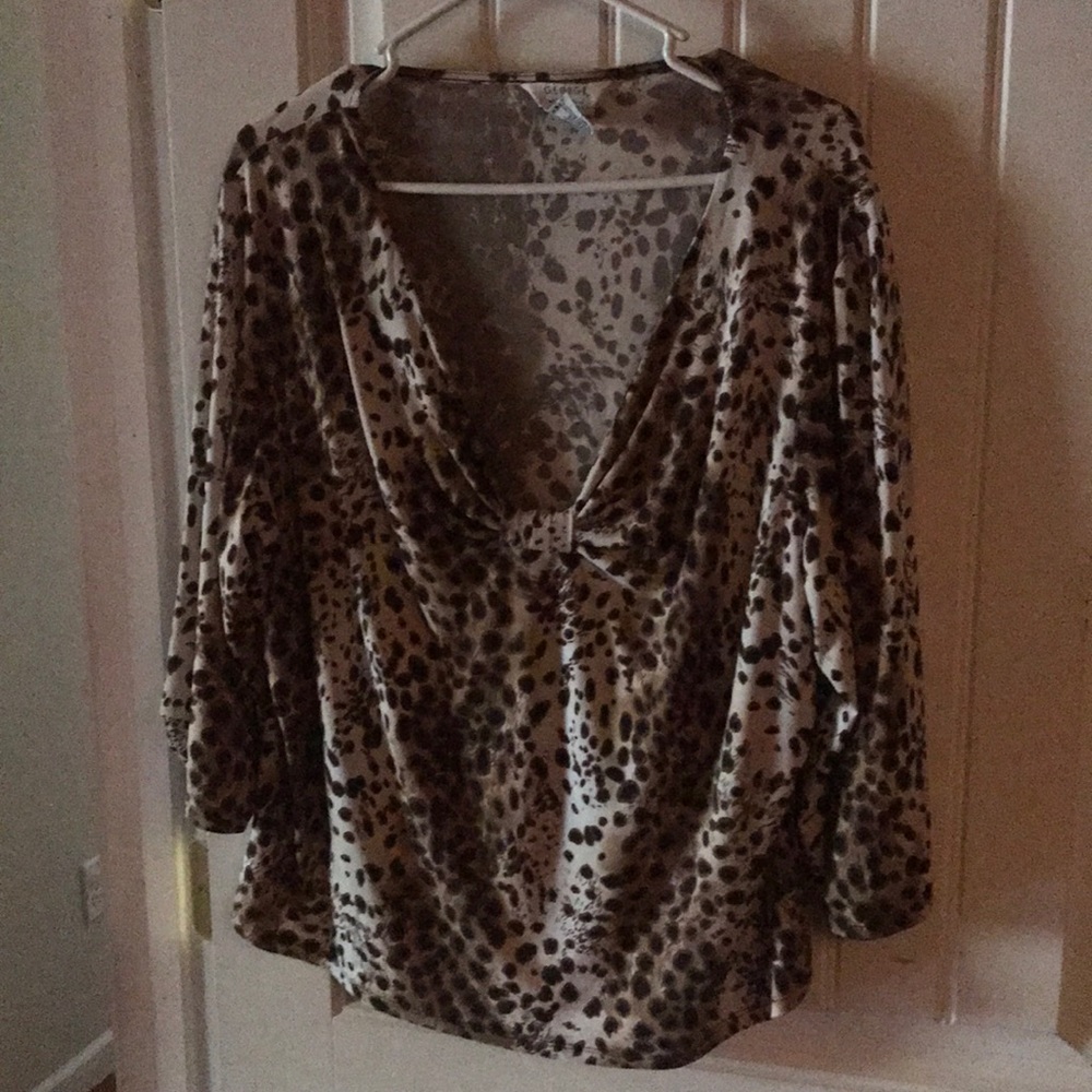 Printed women’s plus top